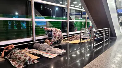 Desalojo en Aeroparque. El operativo del Ministerio de Desarrollo Social de CABA. Desalojo en Aeroparque. El operativo del Ministerio de Desarrollo Social de CABA.