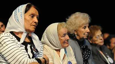 Estela recordó a Norita y apuntó contra Milei y Pettovello: " No existe como presidente" Estela recordó a Norita y apuntó contra Milei y Pettovello: " No existe como presidente"