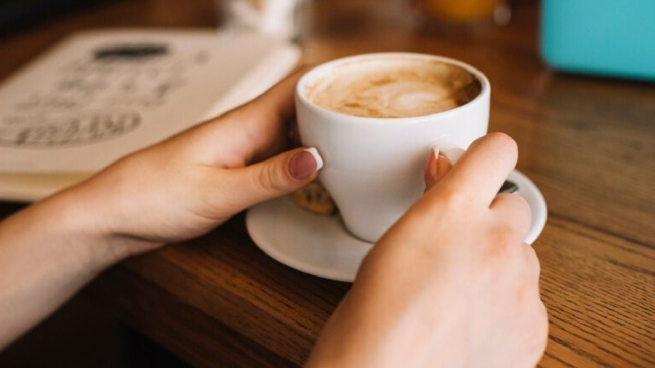café