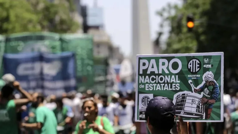 ATE anunció un paro de 24 horas con movilización contra la Ley Bases