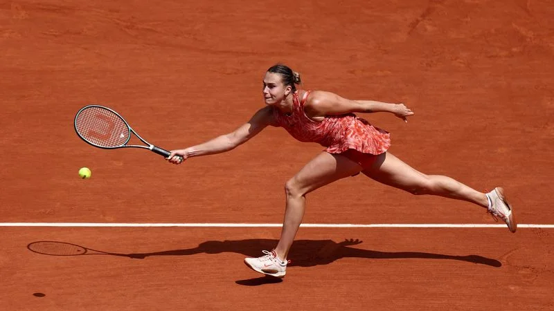 Sabalenka y Rybakina pasan con autoridad a cuartos de final del Abierto de Francia