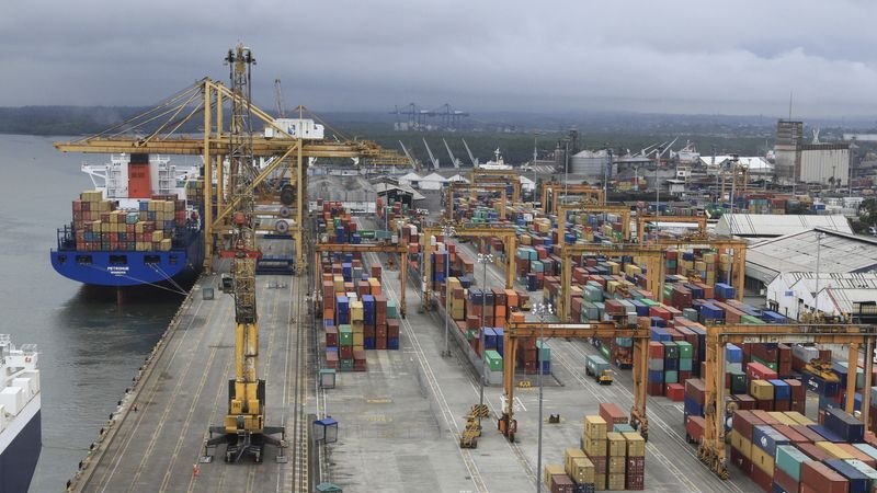 Valor de exportaciones de Colombia repunta en abril