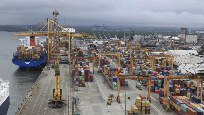 Valor de exportaciones de Colombia repunta en abril