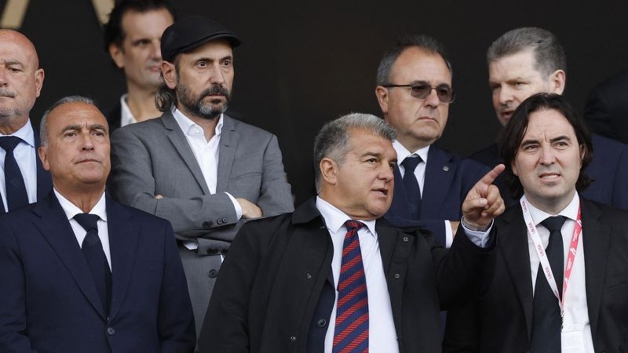 Las dudas sobre la plantilla provocaron la salida de Xavi, según Laporta, presidente del Barcelona