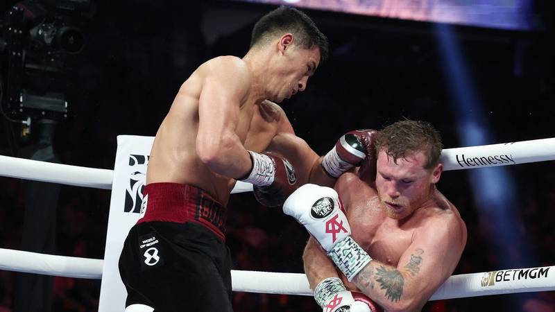 Saúl "Canelo" Álvarez Dmitry Bivol Boxeo