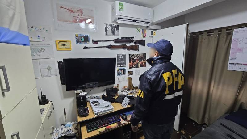 “Mi sueño es exterminar judíos y gays”: la PFA detuvo a un nazi en Parque Avellaneda