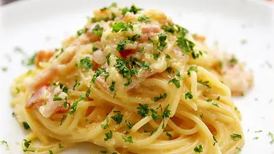 Espaguetis a la carbonara Espaguetis a la carbonara