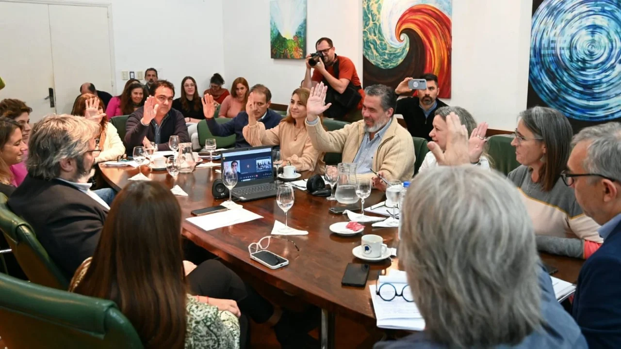Provincia anunció cambios en la educación: vuelven las calificaciones numéricas y se modifica el esquema de aprobación