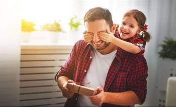 Día del Padre: advierten que la demanda de regalos viene "cautelosa" | Día del padre