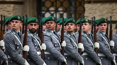 Ministerio de Defensa alemán cree que se necesitan 75.000 soldados más ante amenaza rusa: Spiegel Ministerio de Defensa alemán cree que se necesitan 75.000 soldados más ante amenaza rusa: Spiegel