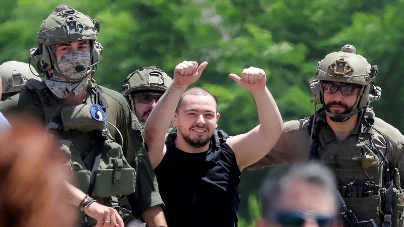 Las fuerzas israelíes rescatan a cuatro rehenes de Gaza