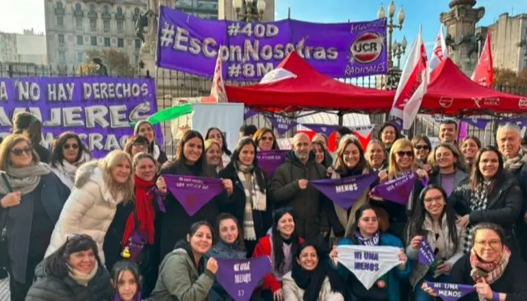 La UCR contra Milei: "Tiene una visión reaccionaria sobre las mujeres"