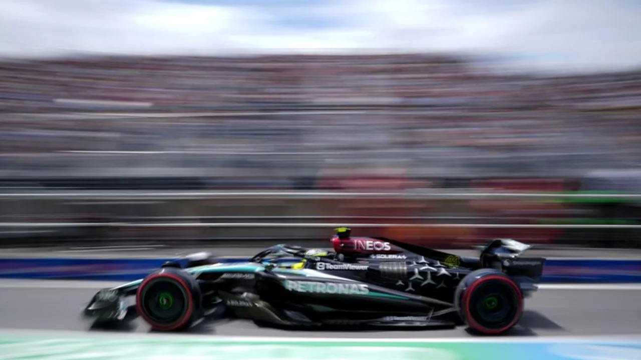 Russell logra la pole en Canadá con el mismo tiempo que Verstappen