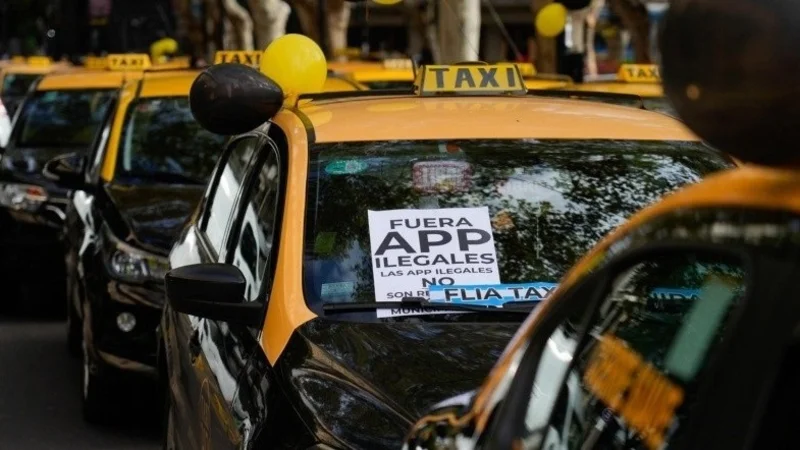 Taxistas rechazan el nuevo proyecto de modernización: "Esto es llevarnos a la destrucción"