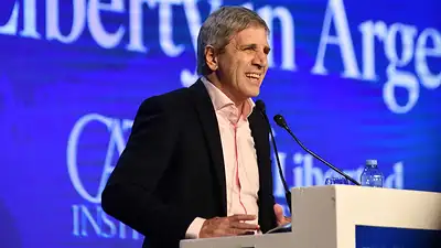 Luis Caputo viajará a Brasil y tendrá un encuentro clave con el FMI Luis Caputo viajará a Brasil y tendrá un encuentro clave con el FMI