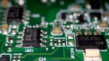 EEUU amplía las sanciones a Rusia y apunta a los chips enviados a través de China