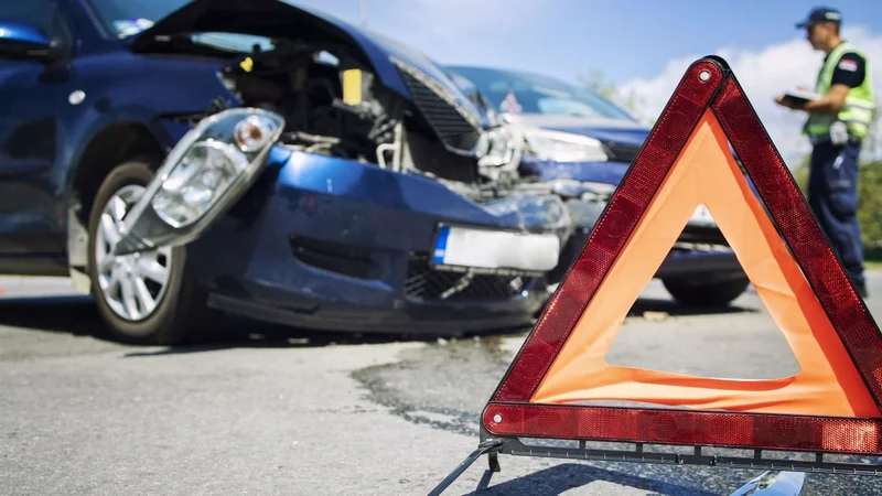 Choque de autos.