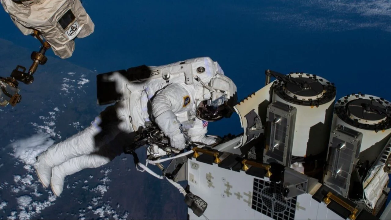 Astronauta en la EEI