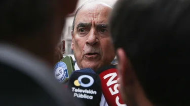 Flojo de papeles: Francos explicó por qué postergaron el blanqueo de dólares