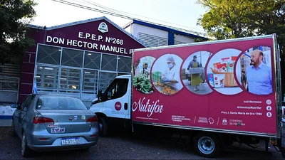 Insfrán refuerza la politica alimentaria en la provincia y repartió 35 mil kilos de alimentos en escuelas Insfrán refuerza la politica alimentaria en la provincia y repartió 35 mil kilos de alimentos en escuelas