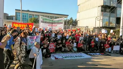 La UNsAM repudió la represión con un ruidazo: "Hasta el último detenido" La UNsAM repudió la represión con un ruidazo: "Hasta el último detenido"