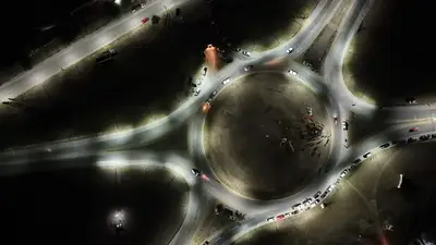 Quintela inauguró un novedoso entramado de iluminación en la Ruta 5 Quintela inauguró un novedoso entramado de iluminación en la Ruta 5