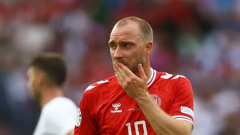 Eslovenia estropea el regreso triunfal del danés Eriksen a la Eurocopa