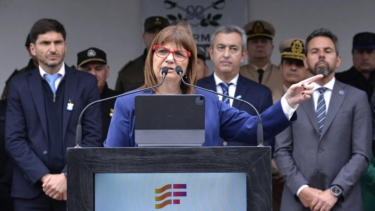 La "bukelización" de Bullrich y Pullaro: en seis meses, fueron detenidas 2.200 personas
