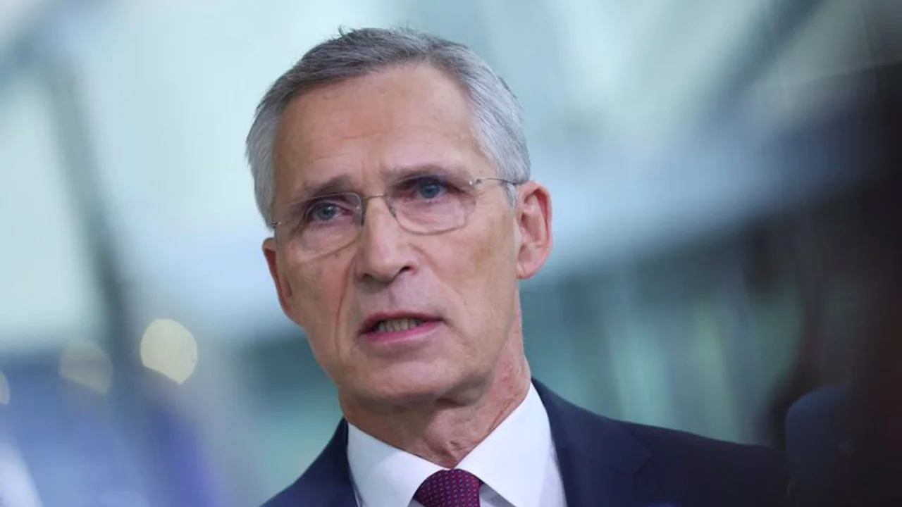 El jefe de la OTAN dice estar en conversaciones para desplegar más armas nucleares