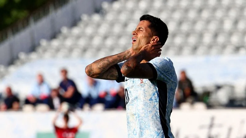 El portugués Cancelo aspira a redimirse de su frustración por el COVID en la anterior Eurocopa