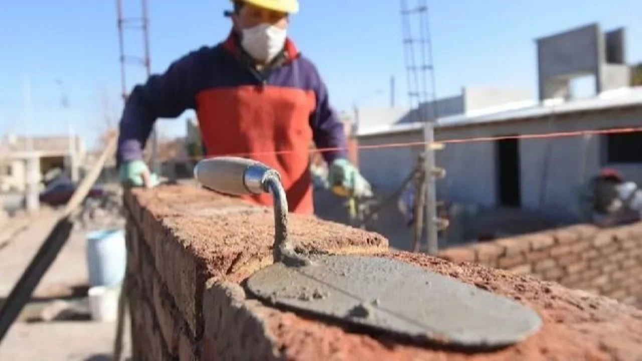 La Rioja: leve repunte del salario de los trabajadores de la construcción