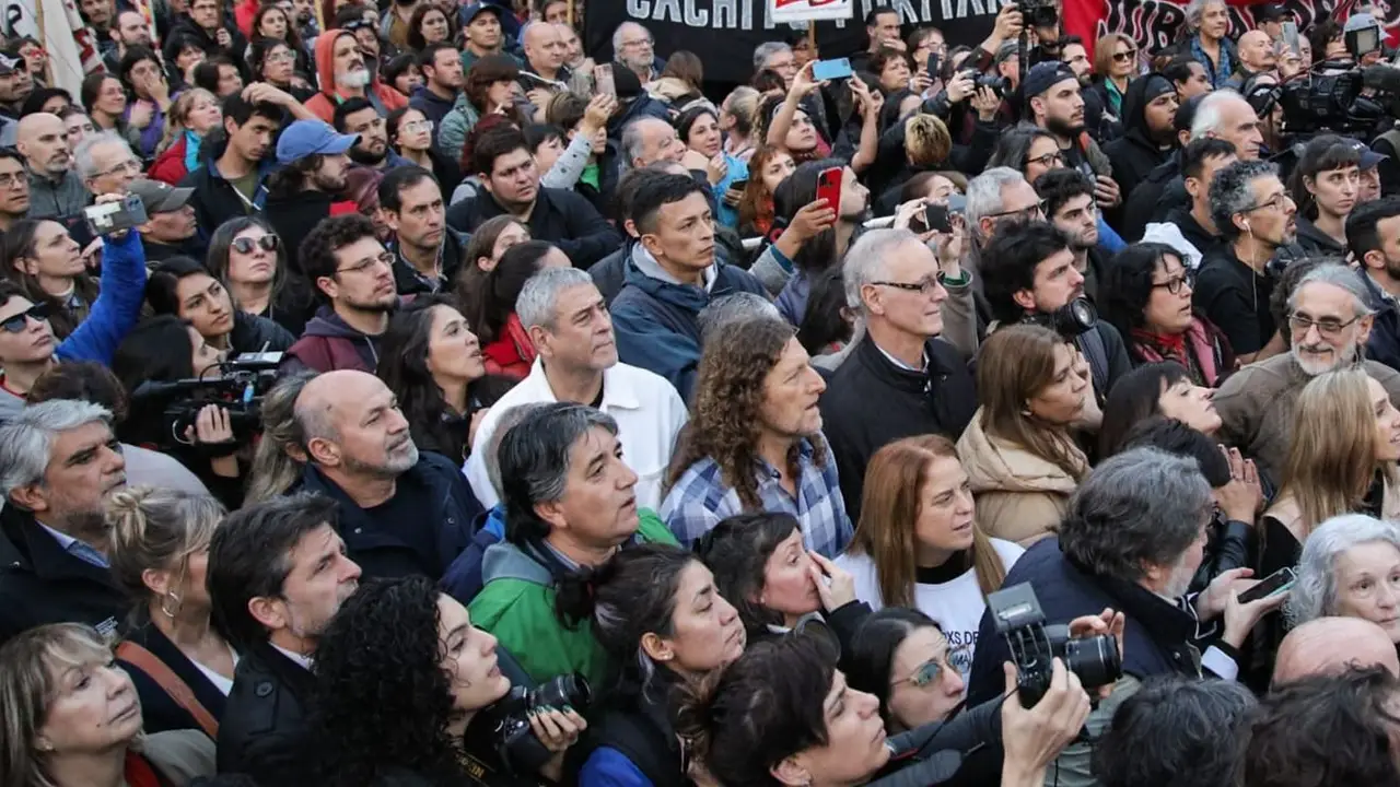 El peronismo se une contra las prisiones de Milei y piensa en una mesa de conducción unificada