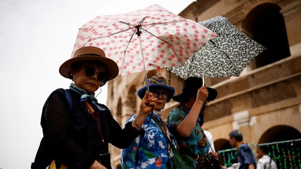 Millones de personas sufren calor extremo con la llegada del verano boreal