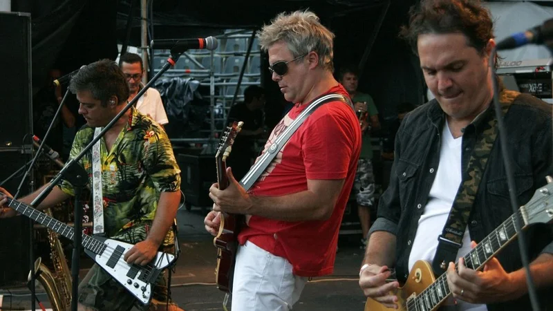 Los Pericos.