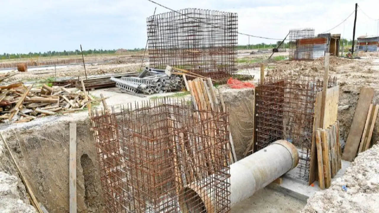 El Estado recortó en el año 8 de cada 10 pesos de la inversión en obra pública de las provincias