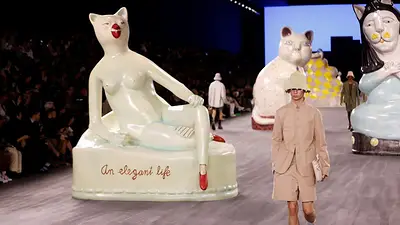 Gatos gigantes acechan la pasarela del desfile masculino de Dior Gatos gigantes acechan la pasarela del desfile masculino de Dior