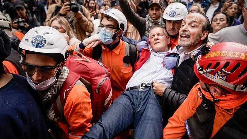 La respuesta de Castagneto a Servini: "Puse la mano para protegerme"