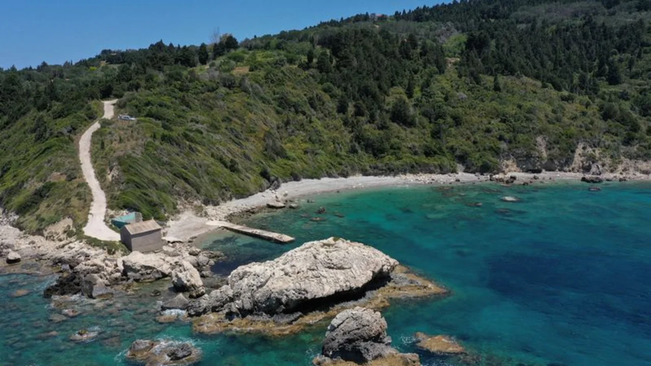 Aumentan a seis los turistas muertos y otros desaparecidos por la ola de calor en Grecia
