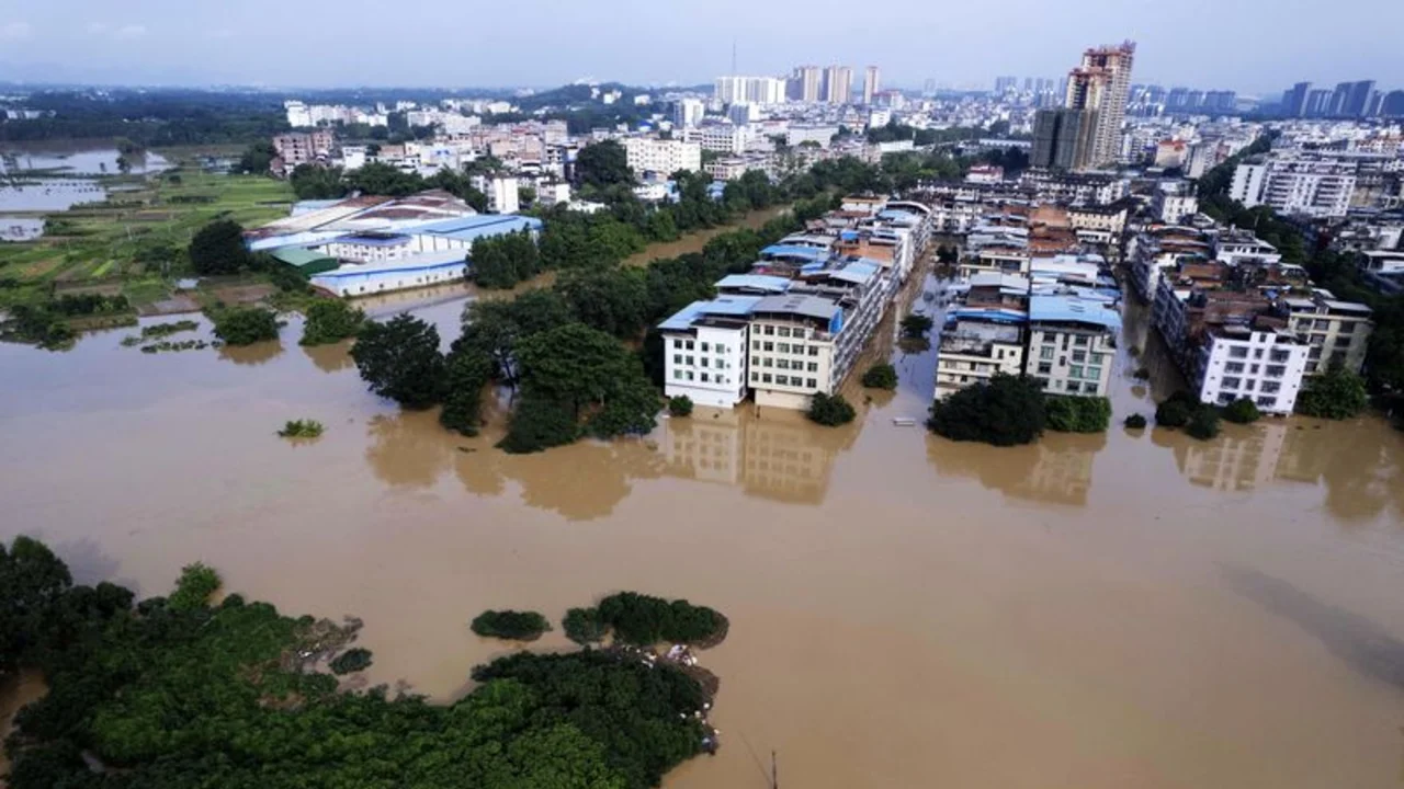 Lluvias récord paralizan la ciudad de Changsha, en el sur de China