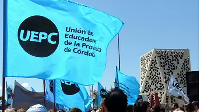 Sin intentos de Llaryora para evitar la medida, los docentes ratificaron el paro para este martes Sin intentos de Llaryora para evitar la medida, los docentes ratificaron el paro para este martes