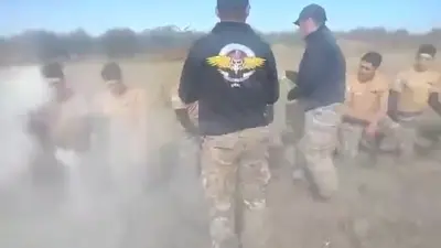Otro escándalo en las Fuerzas Armadas: investigan un "bautismo" a 35 paracaidistas en Córdoba Otro escándalo en las Fuerzas Armadas: investigan un "bautismo" a 35 paracaidistas en Córdoba