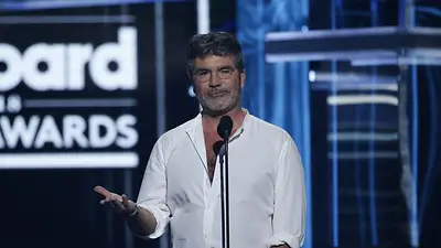 Simon Cowell busca la próxima "boy band" británica, de nuevo Simon Cowell busca la próxima "boy band" británica, de nuevo