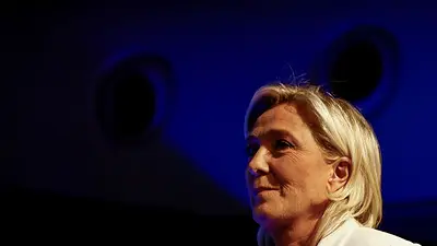 Le Pen espera una clara victoria de la ultraderecha en Francia y poder sobre Macron Le Pen espera una clara victoria de la ultraderecha en Francia y poder sobre Macron