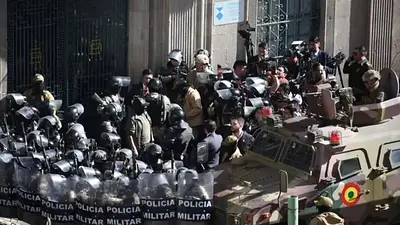 Los golpes de la derecha: el editorial de Roberto Navarro Los golpes de la derecha: el editorial de Roberto Navarro