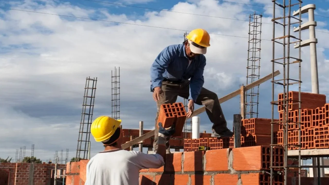 Efecto Milei: La Rioja registró una caída del 30% en empresas constructoras