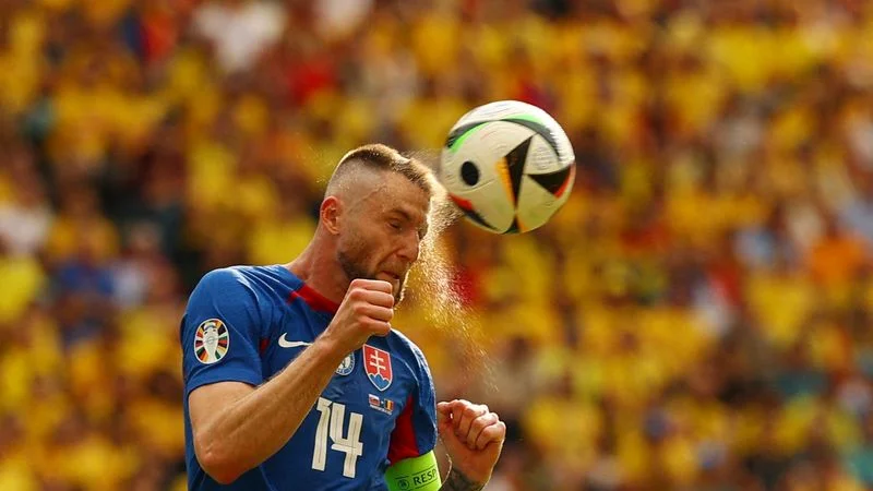 Trabajo en equipo permitirá a Eslovaquia superar a Inglaterra en la Euro, dice capitán Skriniar
