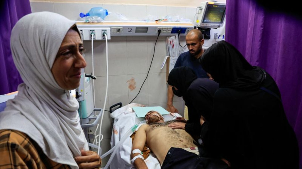 Ataque israelí cerca de punto de entrega de ayuda mata hasta 31 personas en Gaza: médicos
