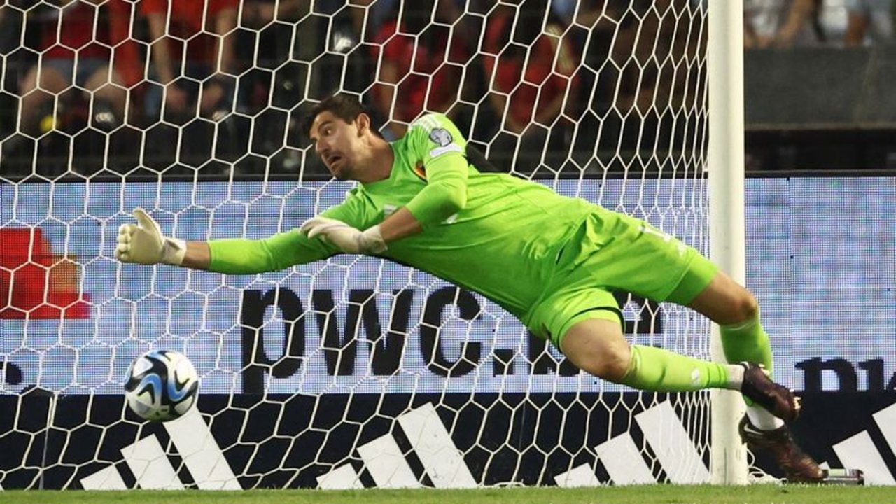 Courtois se queda fuera de la selección belga para la clasificatoria del Mundial