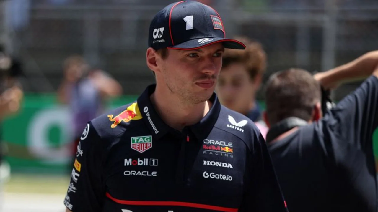 Verstappen dice que el choque con Russell no debería haber ocurrido