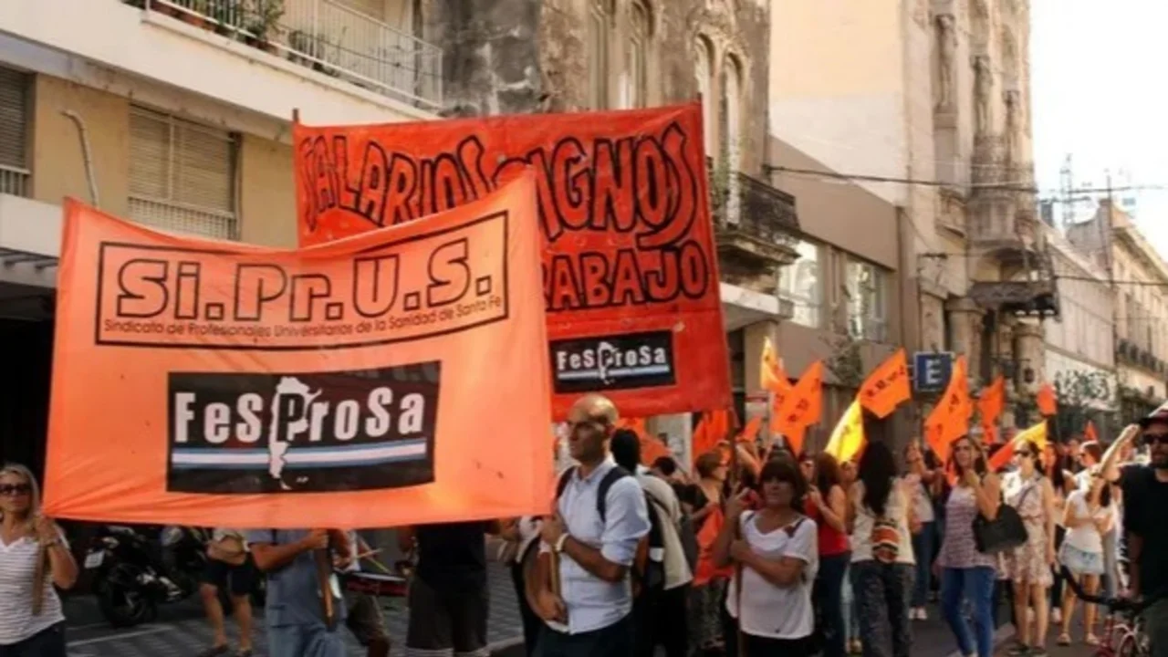 Tras la comunicación del Garrahan, médicos de Santa Fe le reclaman a Pullaro: "Muy preocupante"